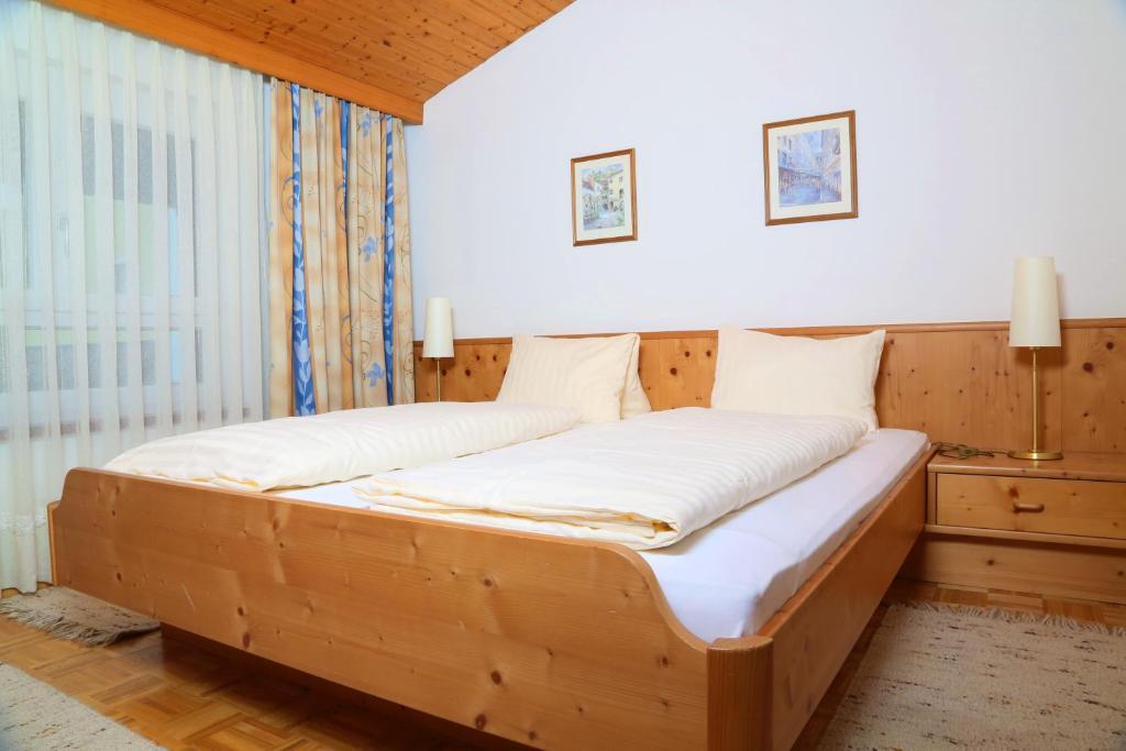 Gasthof Engelhof Gmunden Oda fotoğraf