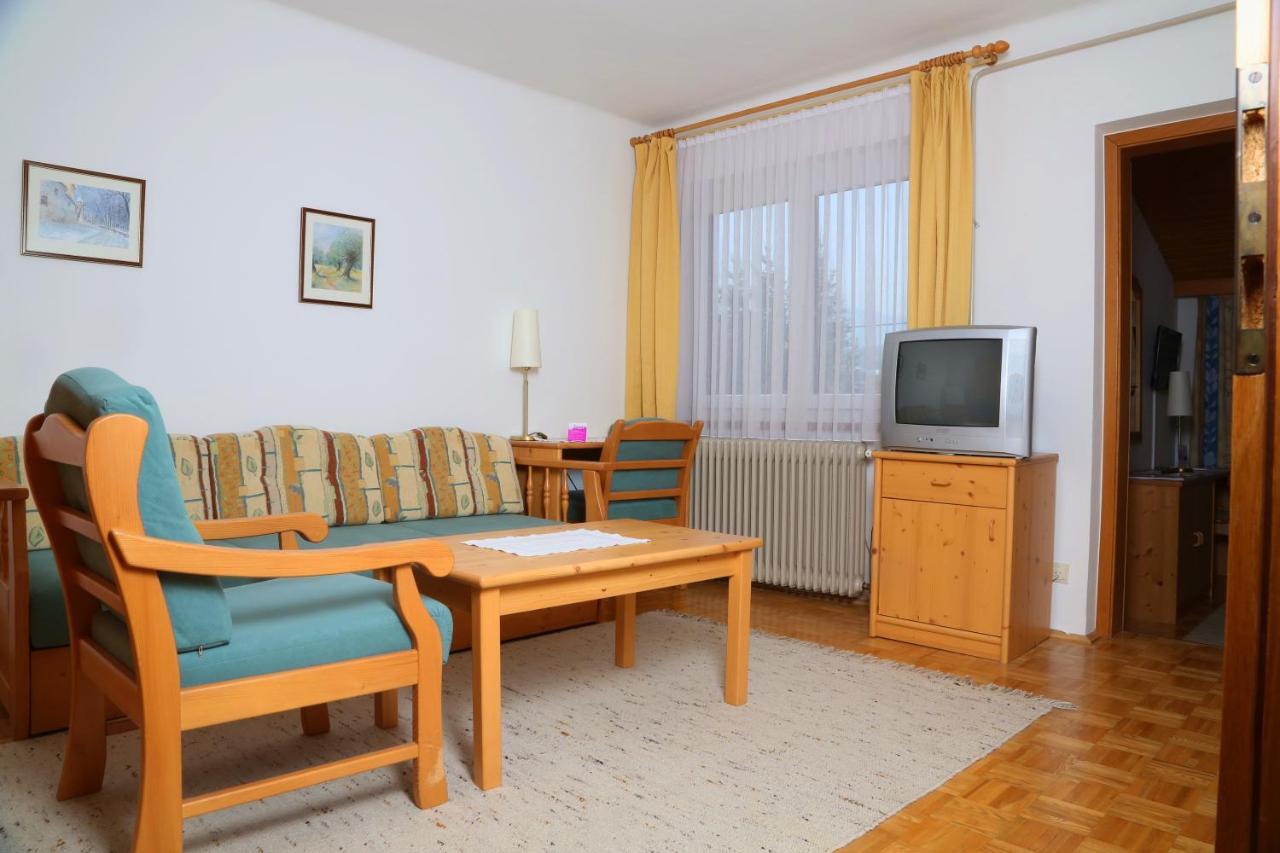 Gasthof Engelhof Gmunden Oda fotoğraf